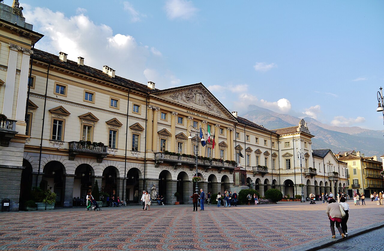 4. State Overview & Attractions