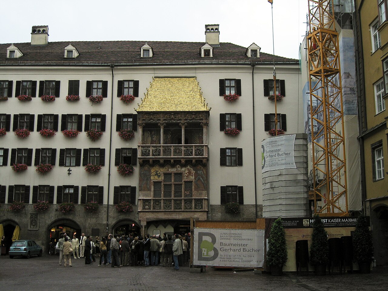 4. Overview & Attractions