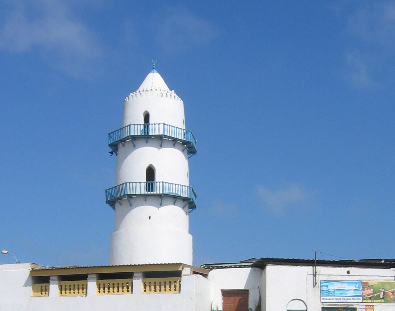 4. Overview & Attractions