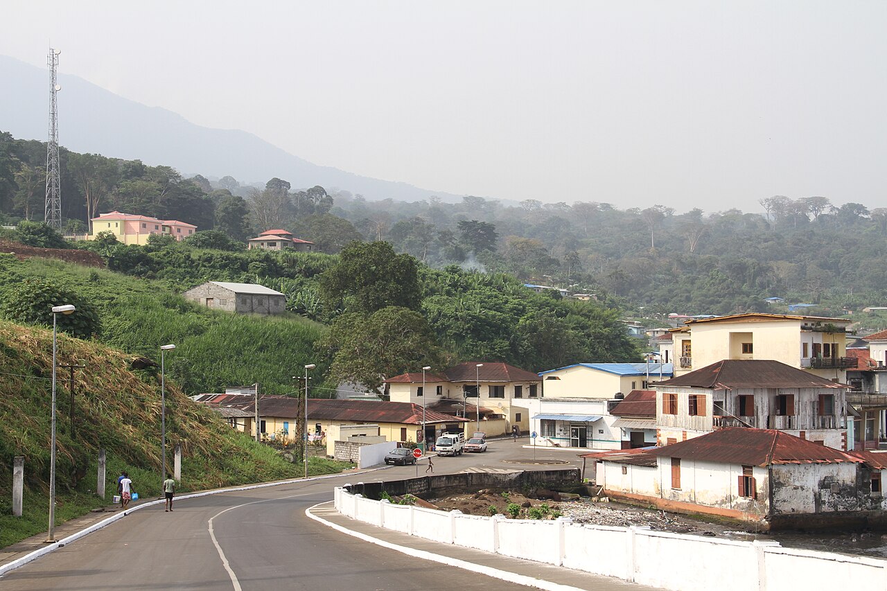 4. Overview & Attractions