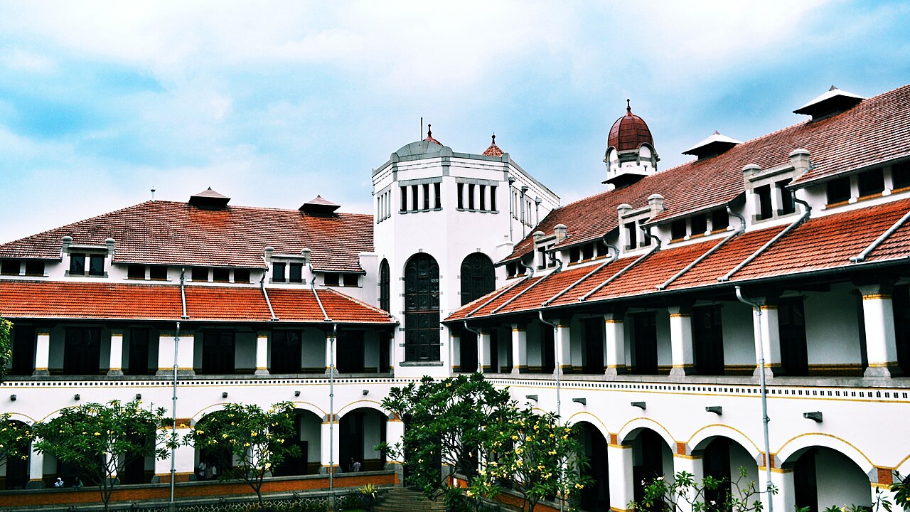 4. Overview & Attractions
