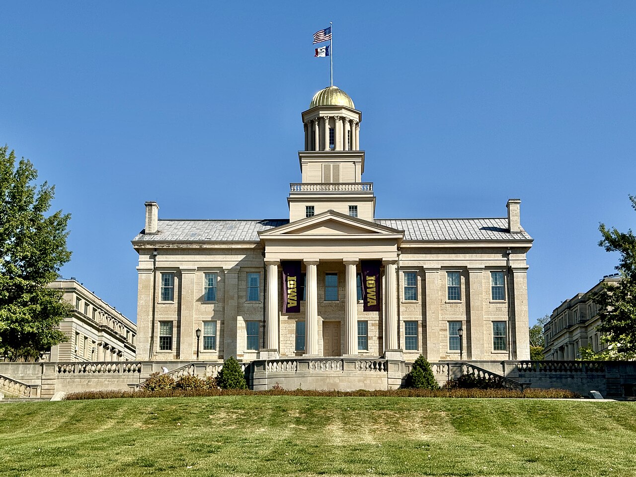 4. State Overview & Attractions