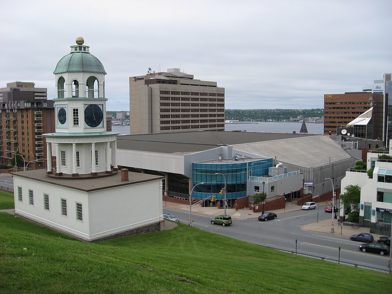 4. Overview & Attractions
