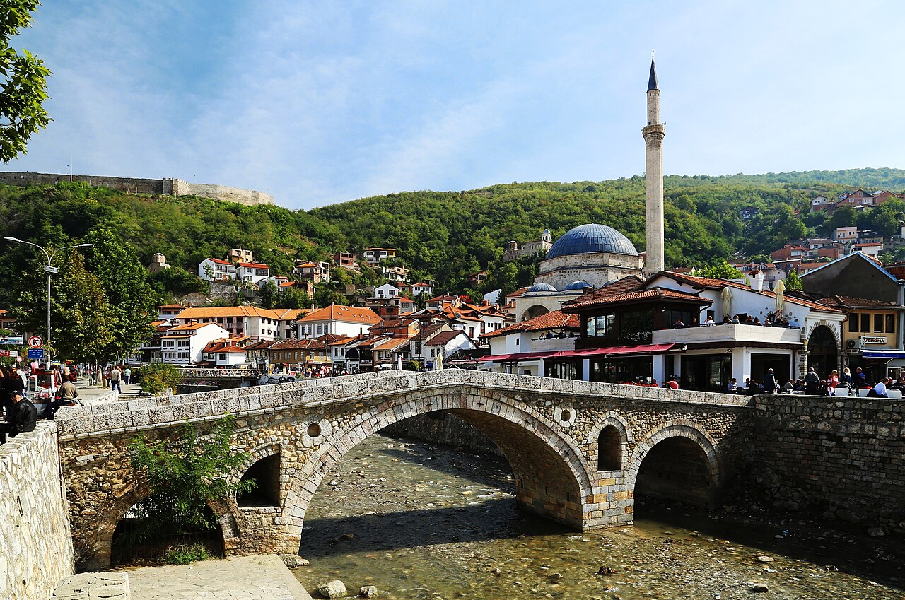 4. Overview & Attractions