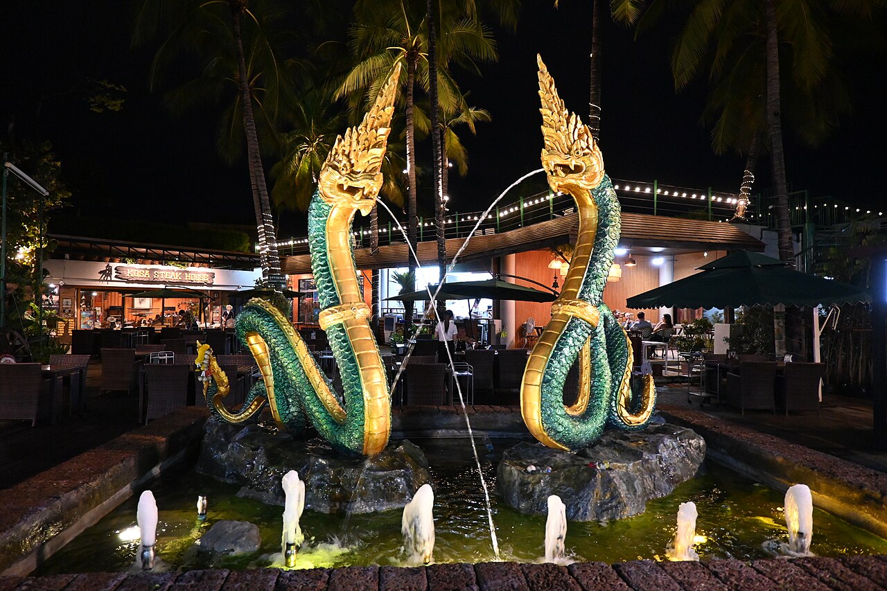 4. Overview & Attractions