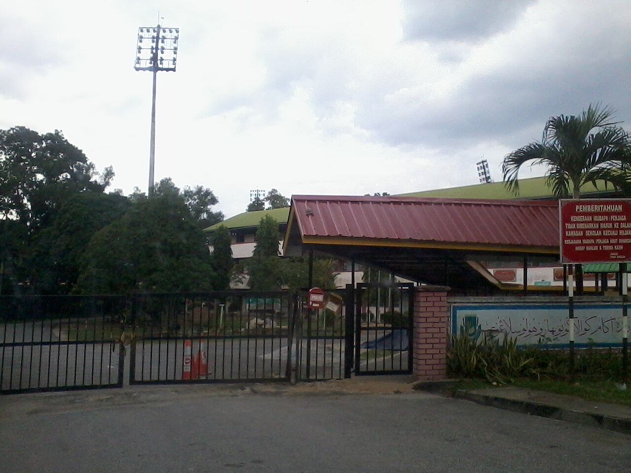 4. Overview & Attractions