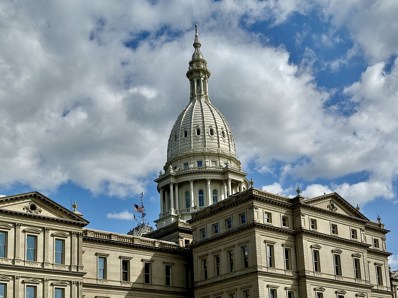 4. State Overview & Attractions