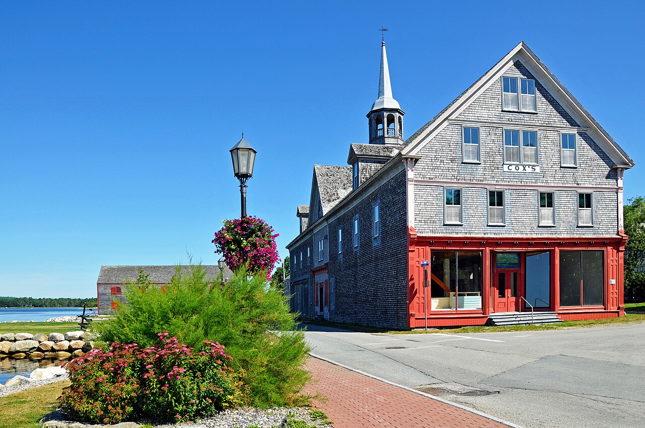 4. State Overview & Attractions