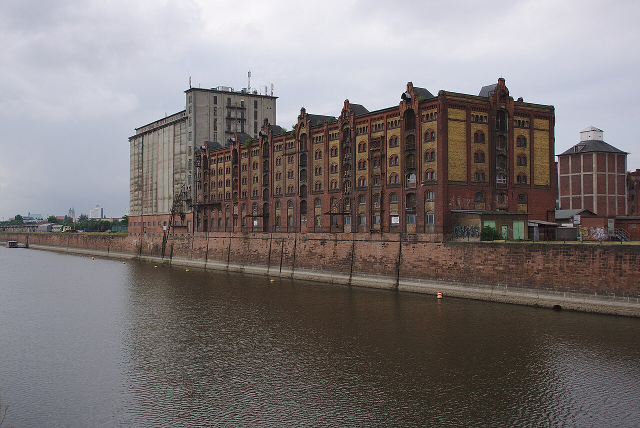 4. State Overview & Attractions