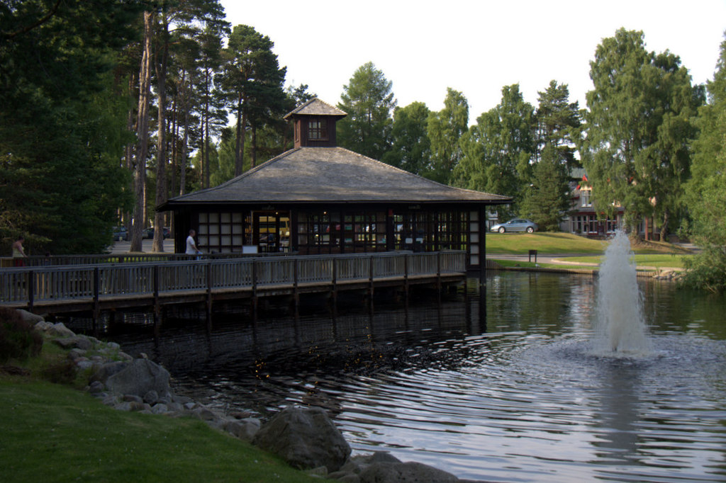 4. Overview & Attractions